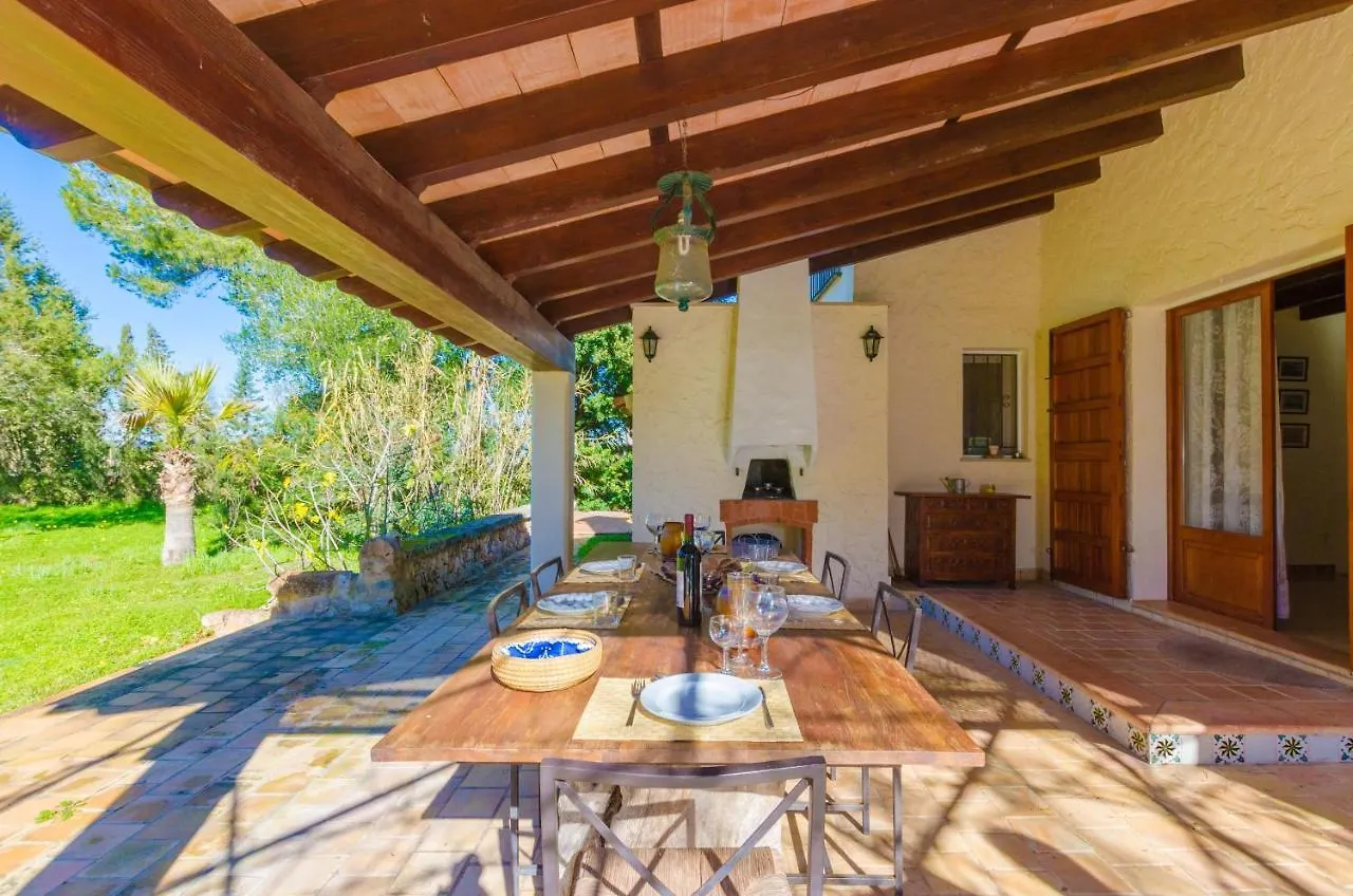 Can Capulla 8 Ses Covetes Spain